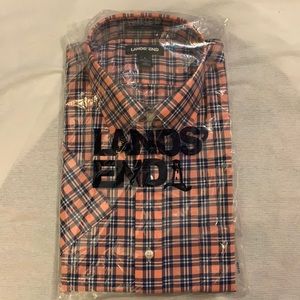 Land’s End short sleeve, plaid, twill shirt in “Bright Rose Pia” color. Large